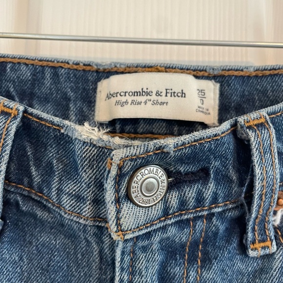 Abercrombie High Waist 4” inseam medium wash distressed shorts - Picture 3 of 7